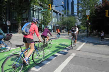 Bike Tour of Downtown Vancouver and Stanley Park