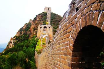 All-Inclusive Private Wild Great Wall Hiking Tour at Gubeikou