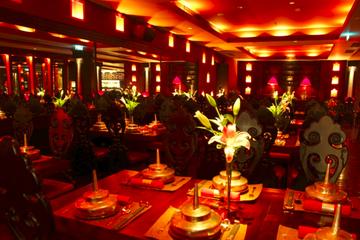 Beijing Luxury Dinner at Lost Heaven and VIP seated Acrobatic show plus Houhai Visit
