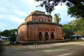 Private Tour: Dinajpur Day Tour of Kantajew Temple and Tajhat Palace