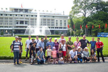 Full Day Ho Chi Minh City and Cu Chi Tunnels Tour with Lunch