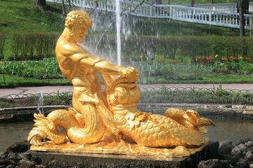 St.Petersburg Private Shore Excursion: Visa-Free 2 Day All-Highlights Tour with Grand Palace of Peterhof