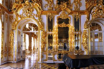St Petersburg: Visa-Free 3-Day All Highlights Tour in a Small Group