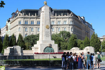 Communist Budapest Tour: Life Under Communism