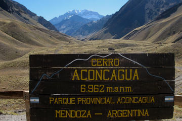 Mount Aconcagua Trekking Tour to Confluencia from Mendoza