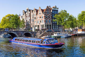 75-Minute Canal Cruise and Ripley's Believe It or Not! in Amsterdam