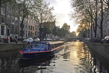 Canal Cruise and Amsterdam Dungeon