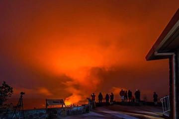 Private Charter: Ultimate Volcano Experience with Restaurant Dinner