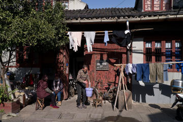 Historic Shanghai in Glance Walking Tour