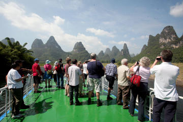 Private Tour: Guilin Li River Cruise and Yangshuo Day Tour