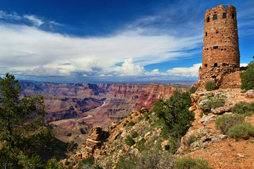Grand Canyon Tour with Sedona and Navajo Reservation Stops in One Day