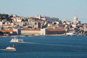 Lisbon 3-Hour Small-Group Walking Tour Including Boat Ride