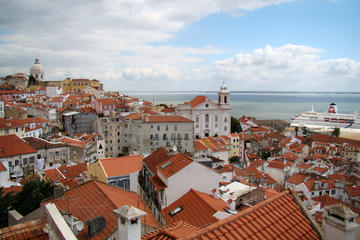 Lisbon Small-Group Walking Tour