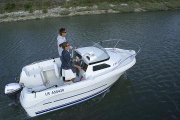 Boat rental up to 4 people in La Rochelle