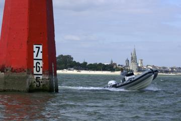 Rent a rigid-inflatable boat for up to 10 people in La Rochelle - License required