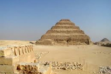 Full Day Tour to Giza Pyramids Memphis and Sakkara from Giza