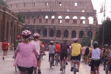 COMBO TOUR- WALK AND RIDE A BIKE- ANCIENT ROME: COLOSSEUM AND CARACALLA BATH