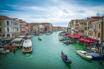 Salzburg to Venice Private Transfer and Sightseeing