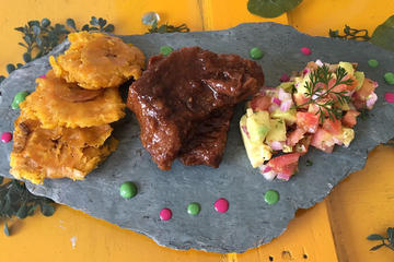 Cooking Lesson and Gourmet Colombian Meal with a Professional Chef in Bogota