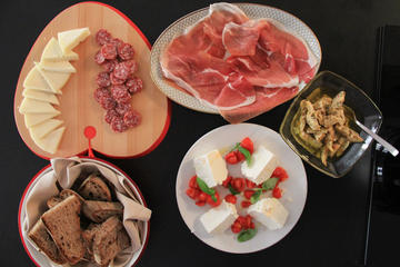 Enjoy a Private Cooking Class and Authentic Italian Dishes with Locals in Rome