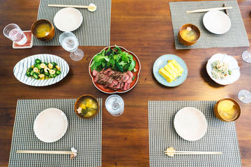 Japanese In-Home Cooking Lesson and Meal with a Culinary Expert in Osaka