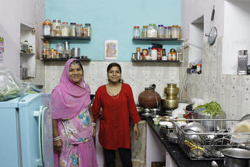 Private In-Home Dining Experience: Taste a Vegetarian Rajasthani Meal in a Local Udaipur Home