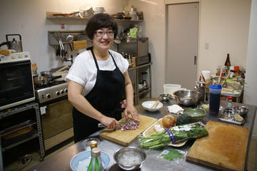 Private Japanese cooking class with a local chef in Tokyo