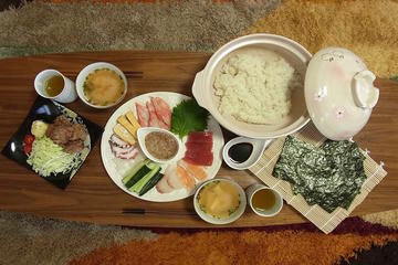 Private Japanese cooking experience in a local's home in the heart of Tokyo