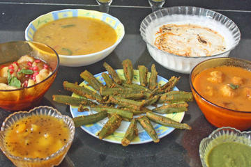 Private Market Visit and Vegetarian Cooking Lesson with a Local Home Cook
