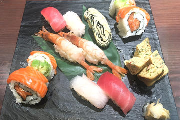 Traditional or Vegetarian Sushi Making Class with a Local in Asakusa