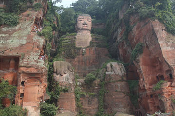 Full day Private Day Tour to Leshan Giant Buddha