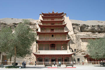 Private Transfer between Dunhuang Airport and Dunhuang Hotel