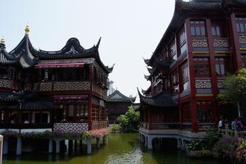 Small Group Day Tour of Shanghai: Shanghai Museum-the Bund- Nanjing Road-Yuyuan Garden-New Spots-No Shopping Stops