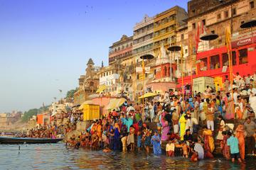 Delhi to Varanasi: 3-Day Tour by Express Train