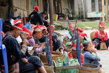 Lung Khau Nhin Market Guided Day Tour