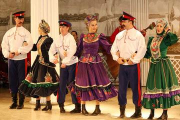 Folk Show with Snack Bar and Optional Vodka Tasting Experience at the Vodka Museum