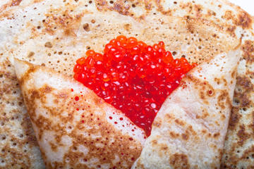 Private Cooking Class: Russian traditional Blini with red caviar and Shchi in pipkin