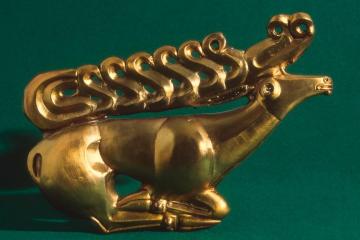 Private Tour: Hermitage Museum Gold Room Tour with a Curator including All-Day Admission to the Museum