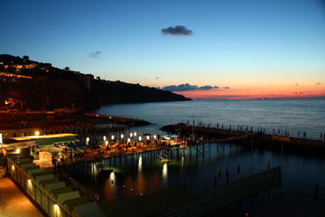 Sorrento Sunset Boat Tour Including Dinner