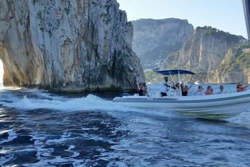 Under 30's Capri Fun Tour from Sorrento
