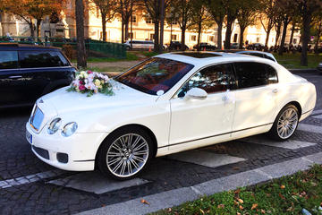Dépôt dans les aéroports de Paris dans une luxueuse Bentley