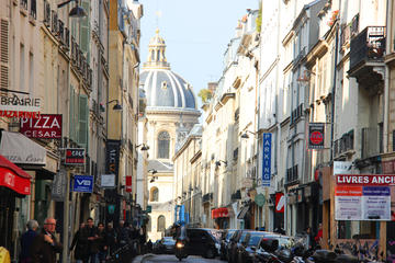 Paris Saint-Germain Quartier Polaroid Photo Tour