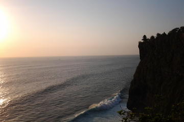 Sunset at Uluwatu Temple and Spa Tour