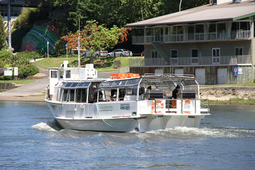 90-Minute Waikato River Cafe Cruise from Hamilton