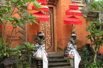 Half-Day Ubud Morning Tour: Royal Palace, Campuhan Rice Terraces, Ubud Market
