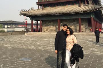 4-Hour Private Tour: City Wall Walking and Foot Massage Experience