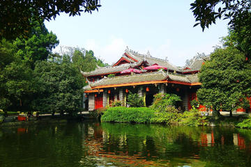 Chengdu Guided Tour of Qingcheng Mountain and Dujiangyan Irrigation