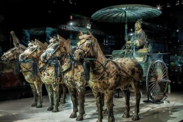 Coach Day Tour: Terracotta Warriors, Qin Shi Huang Mausoleum and Banpo Museum