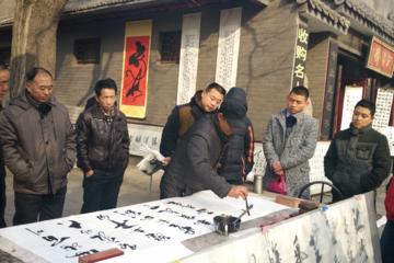Xi'an Private Walking Tour: City Wall, Shuyuanmen Street, Gao Grand Courtyard, and Muslim Quarter