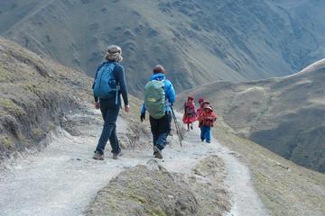 Lares Trek to Machu Picchu: 4-Day Tour